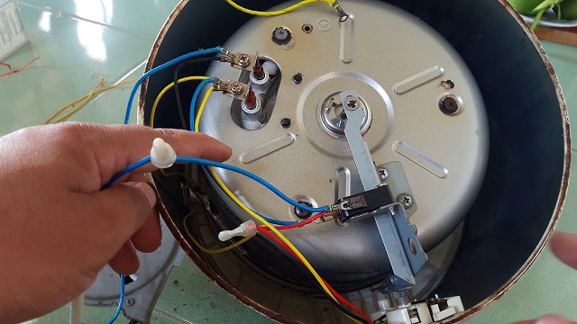Cách khắc phục Rơ le nhiệt nồi cơm điện bị hỏng - Mạch điện tử